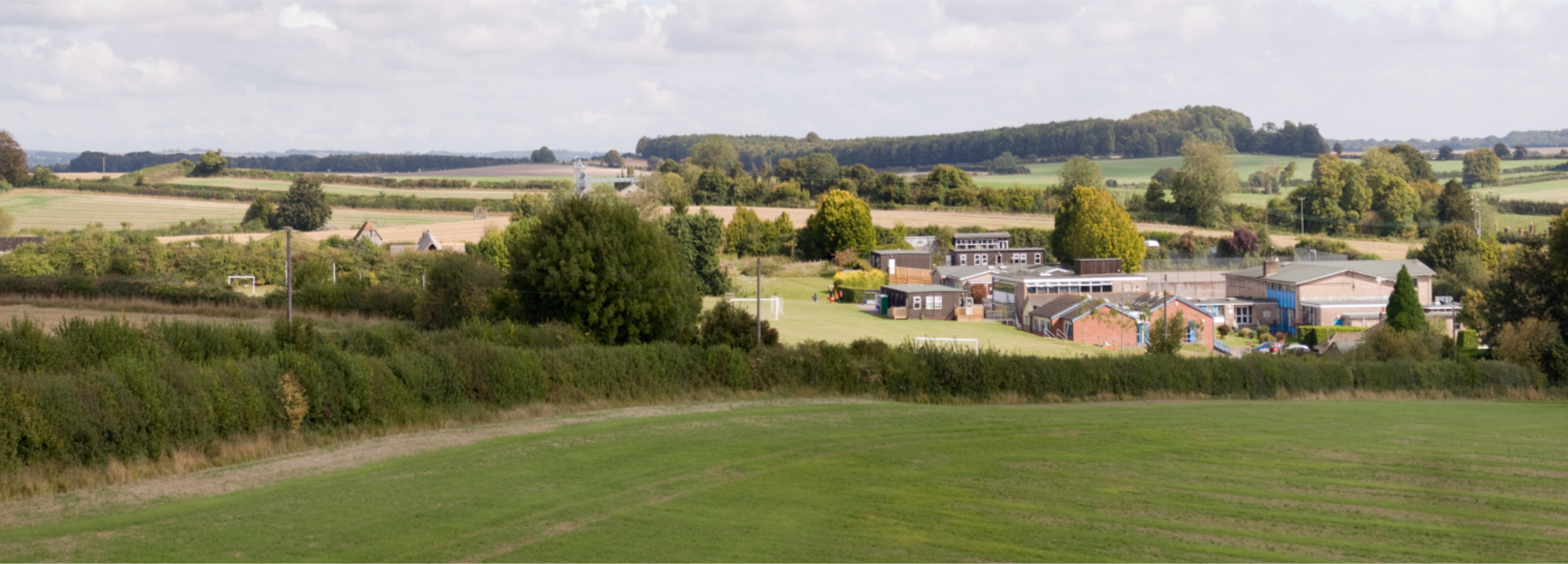 Cranborne Middle School logo