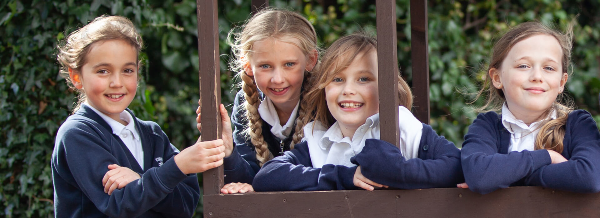 Cobham Primary School logo